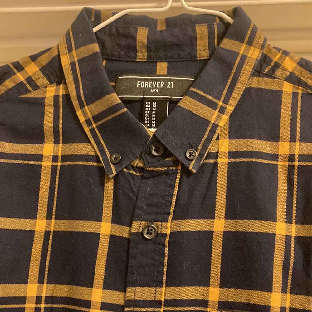 Black and yellow Forever 21 🥰flannel💕